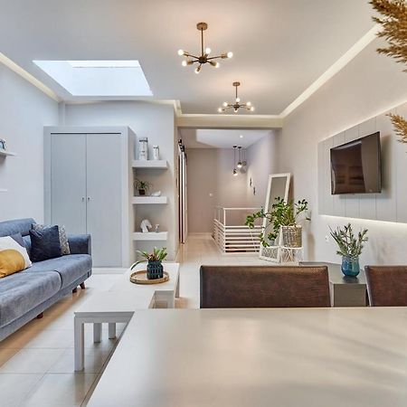 Old Town Luxury Velvet Apartment Rhodes City Exterior photo